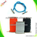 Голубой плетеный шнур с металлическими зубцами конец